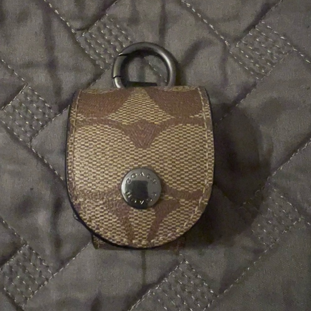 Coach Wireless Earbud Case